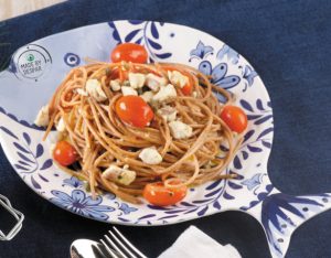 Spaghetti di farro con ragù di spigola